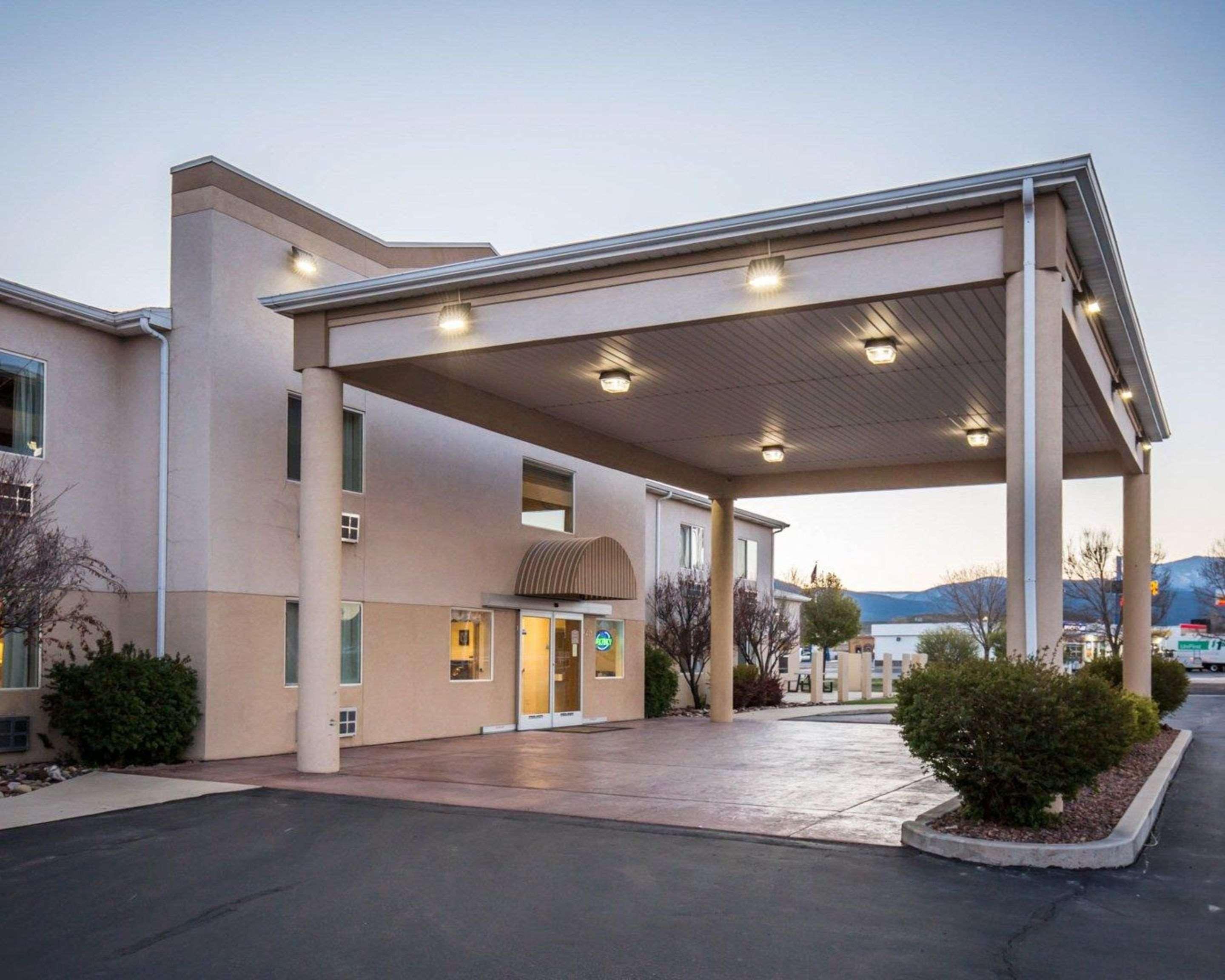 Comfort Inn & Suites Beaver - Interstate 15 North Экстерьер фото